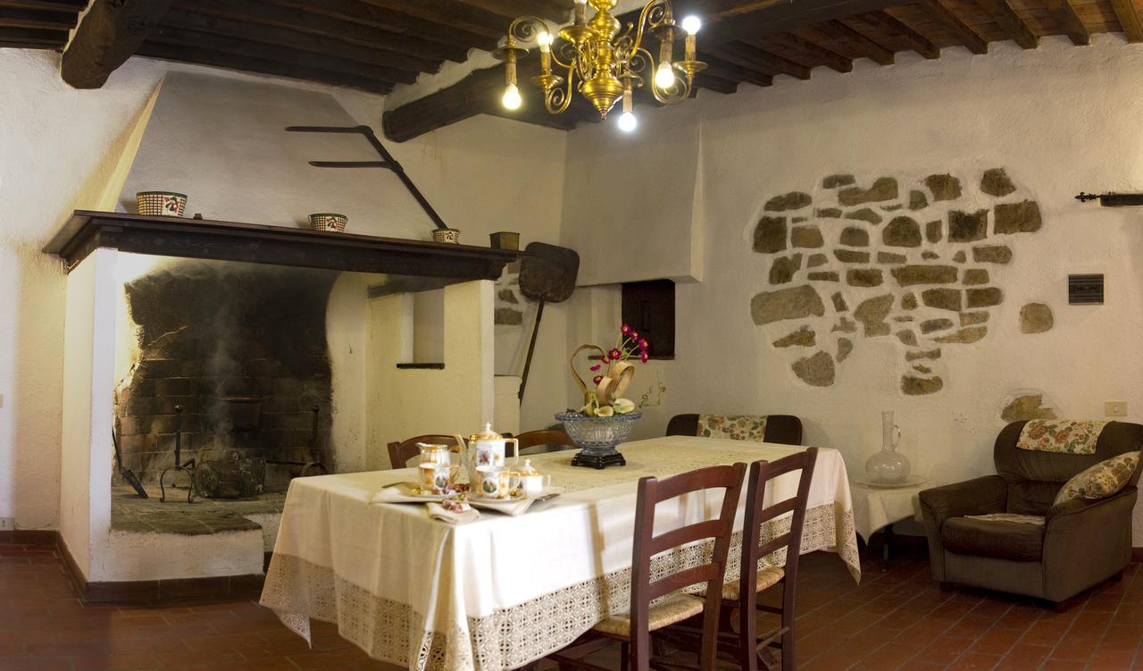 Agriturismo Santa Caterina Castelnuovo di Val di Cecina Habitación foto